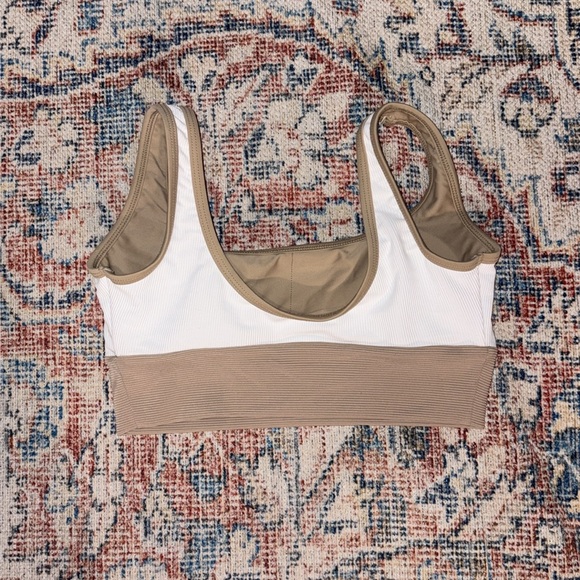 LainSnow Kiawah Bikini Top in Coconut SZ XS NWOT - Picture 2 of 5